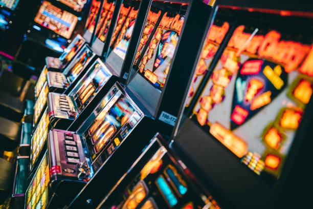 Live football and casino game selection on combo88 platform